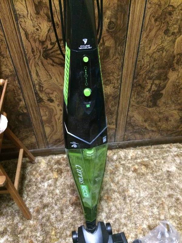 lot 12 image: CIRRUS VACUUM CLEANER - WORKS