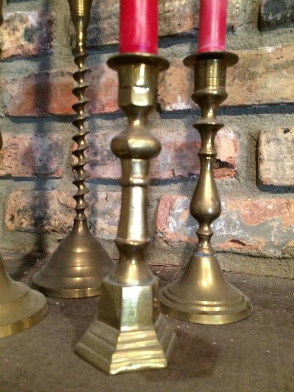 lot 83 image: 4 BEAUTIFUL BRASS CANDLESTICKS