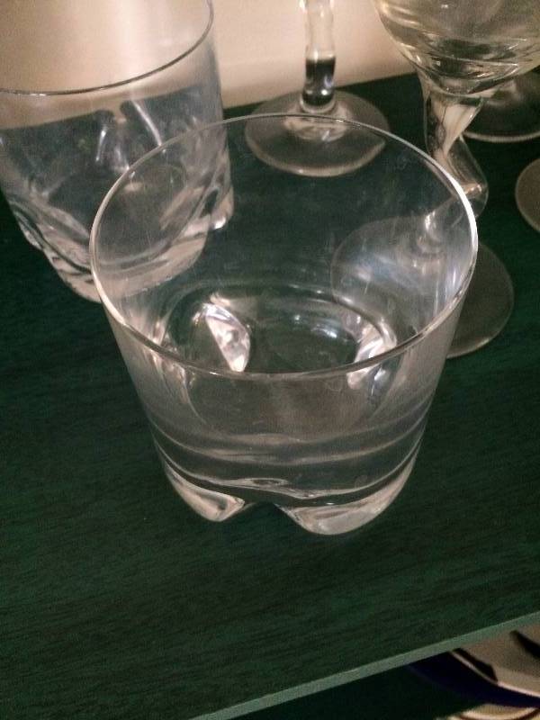 lot 115 image: CRYSTAL GLASSWARE - NO CHIPS