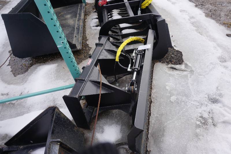 lot 12 image: Bobcat MT463 Mini Skid Mount 48 Dozer Blade With Hydraulic Tilt