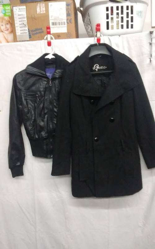 lot 6 image: 2-Juniors Outerwear (Size M)