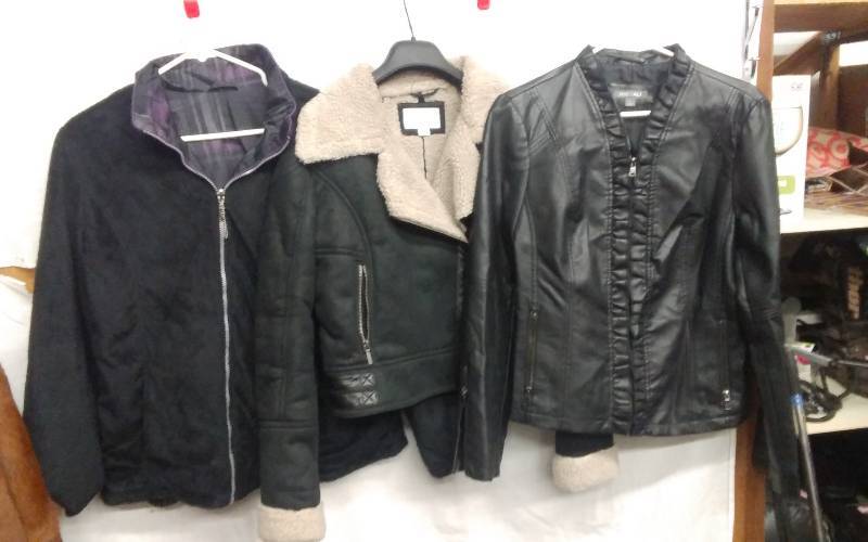 lot 9 image: 3-Ladies Assorted Jackets Size L
