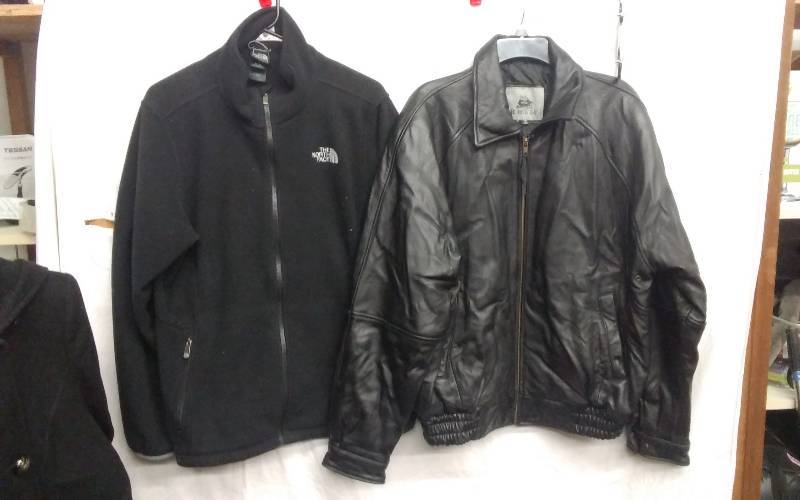 lot 13 image: Mens Genuine Leather Jacket By Burks Bay (Size M), The North Face Fleece Jacket