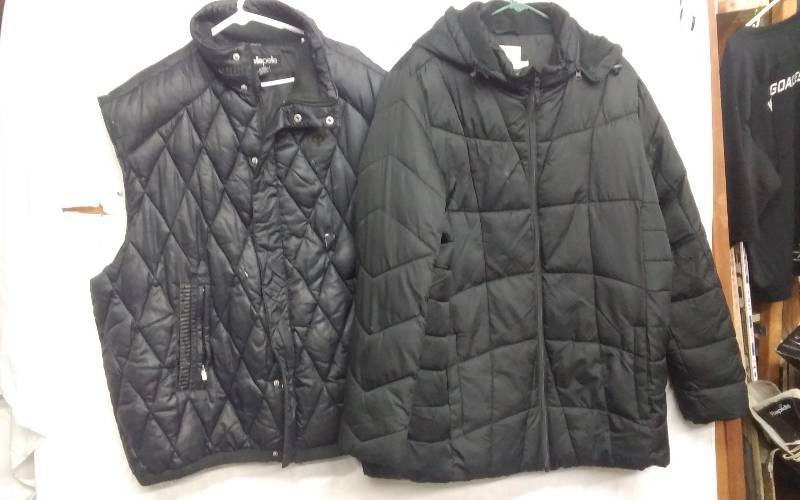 lot 17 image: Pelle Pelle Vest Size 3x, Faded Glory Jacket Size 3x