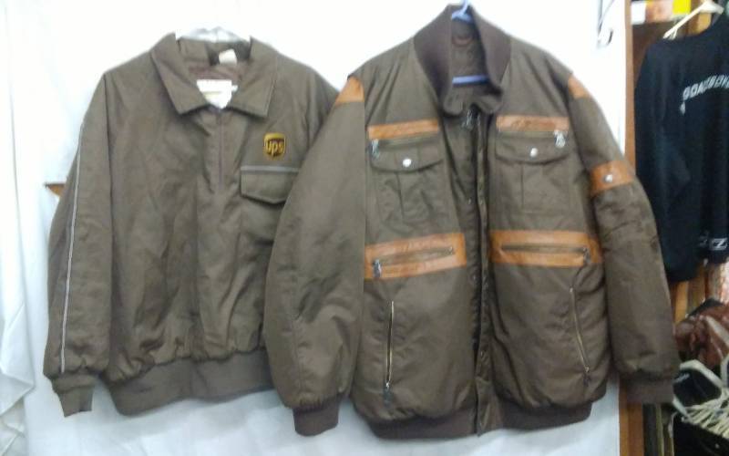 lot 18 image: Designer Al Wissam Leather Trim Jacket Size 5x,