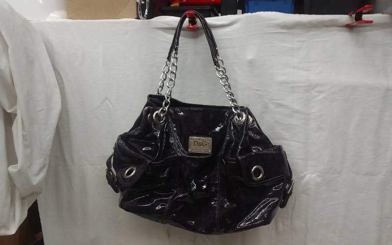 Handbag With Chain Accent D&G Tag