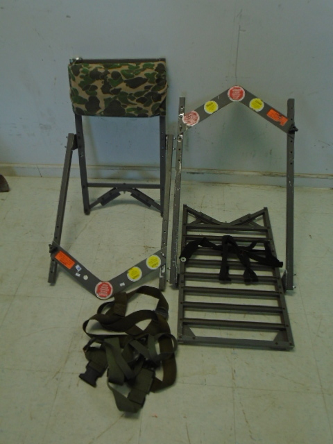 lot 4 image: Hide um Hunter Tree Stand