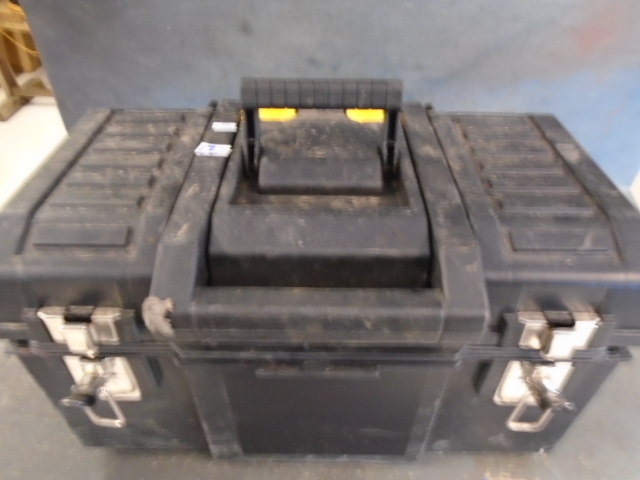 lot 17 image: Stanley Tool Box