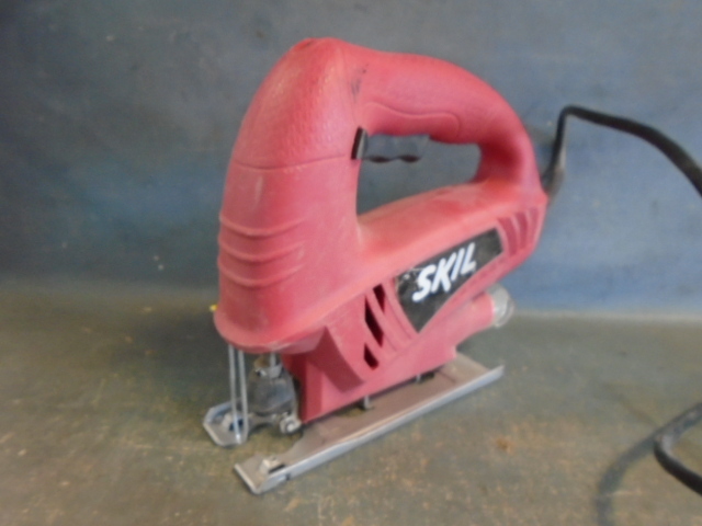 lot 28 image: Skill Jig Saw