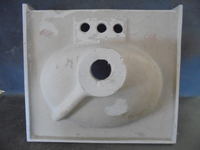 lot 57 image: Bathroom Sink