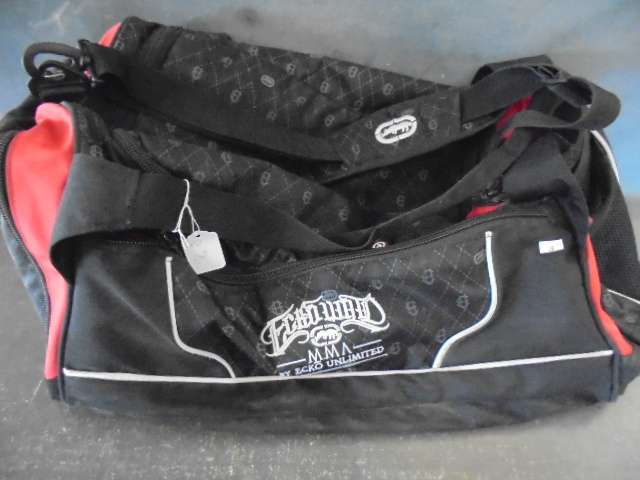 lot 58 image: Ecko Unlimited Duffle Bag