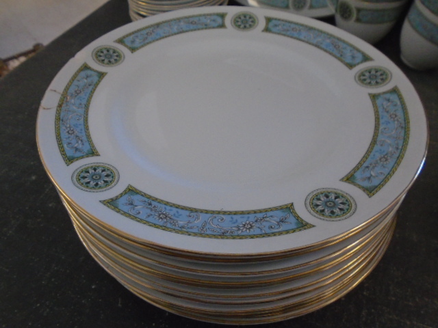 lot 33 image: English Bone China