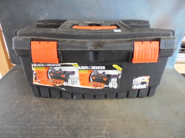 lot 81 image: Tool Box