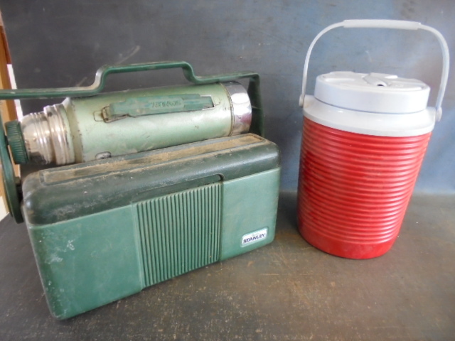 lot 83 image: Cooler and Thermos