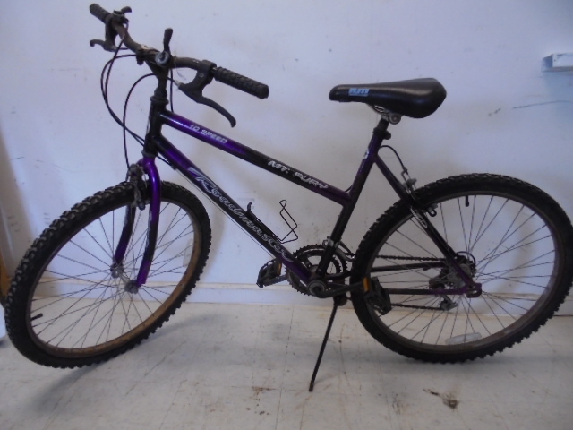 lot 88 image: Roadmaster Bike