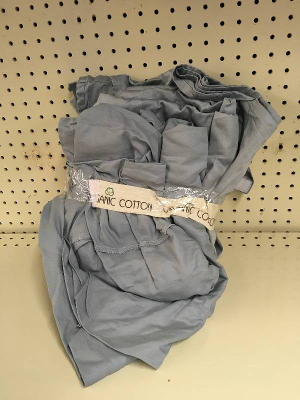 LAURELCREST ORGANIC QUEEN SHEETS, MSRP $29.99