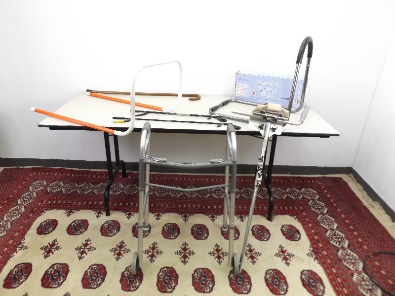 lot 32 image: Lot of Home Medical Assistive Devices