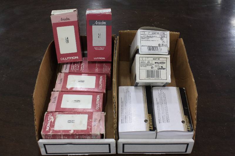 lot 42 image: Lutron & Leviton Receptacle Controls & Fan Control w Dimmer - New