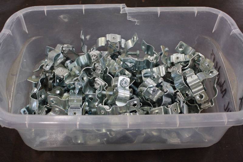 lot 50 image: Hilti 12 Hangers