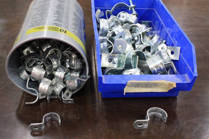 lot 52 image: Pipe straps 34 & 1