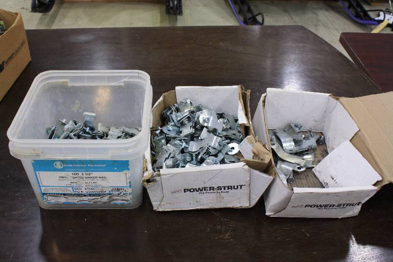 lot 55 image: Universal Pipe Clamps 34