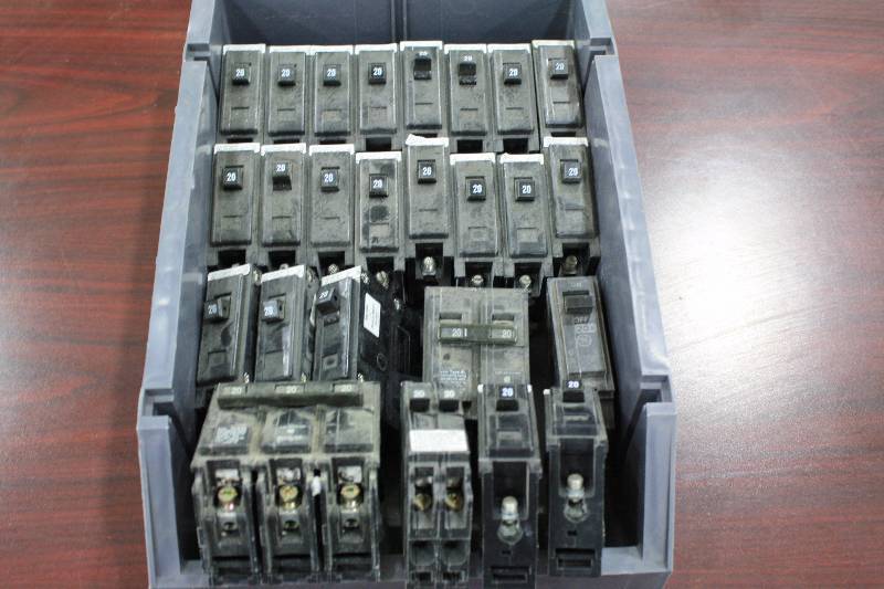 lot 63 image: 20 Amp Breakers