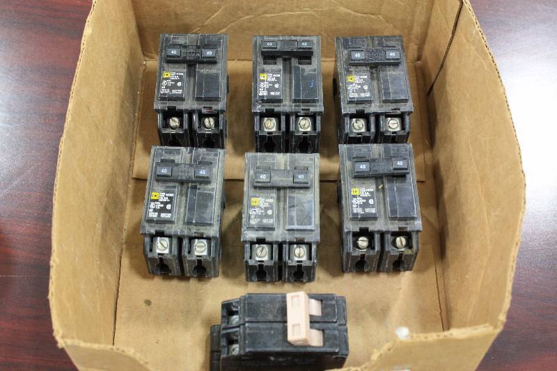 lot 72 image: 40 Amp 2 Pole Breakers
