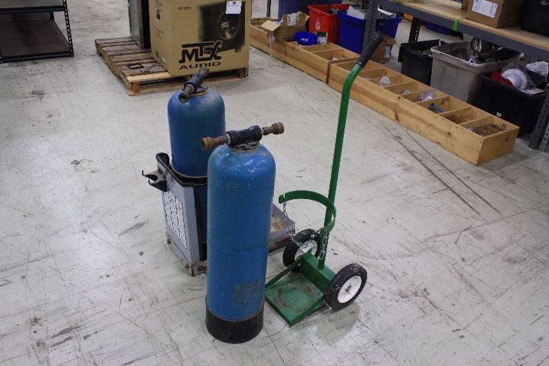 lot 8 image: SafT Cart - Tank Mover and Tanks