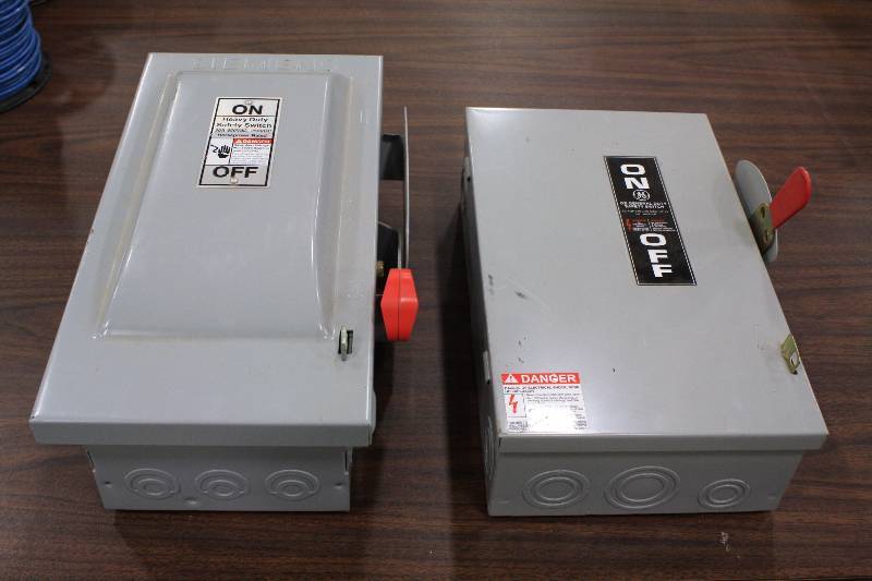 lot 23 image: 2 Qty Safety Switch Boxes