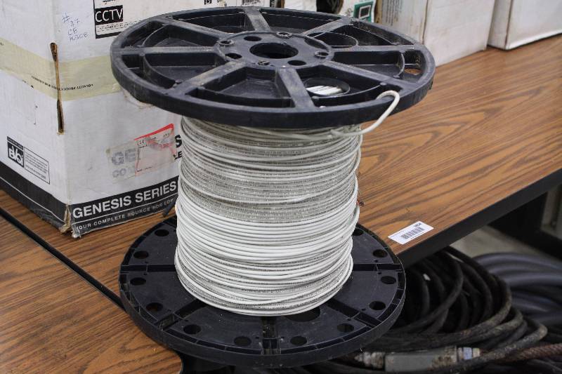 lot 123 image: Large Spool White 10 AWG Wire