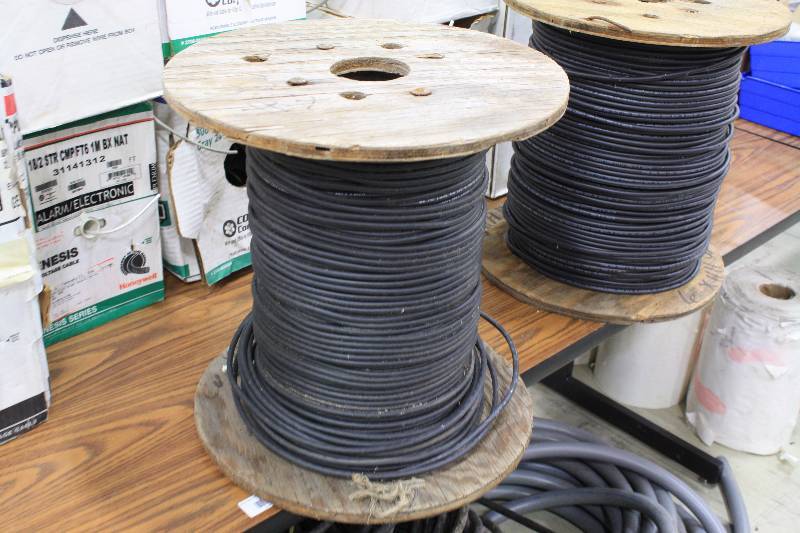 lot 125 image: Large Spool 6AWG Compact Stabiloy