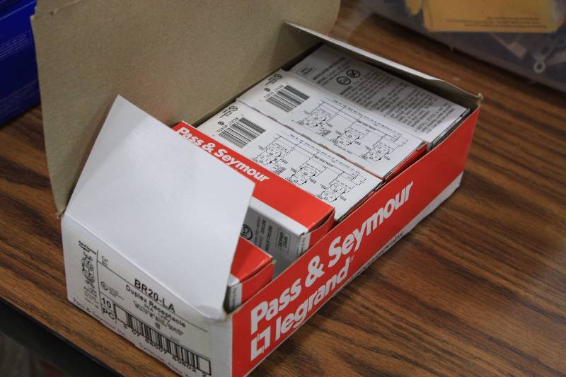 lot 148 image: Pass & Seymour Legrand Duplex Receptacles - New