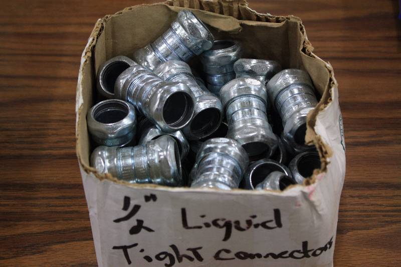 lot 159 image: Steel Liquid Tight 34 Connectors - New  30 Qty