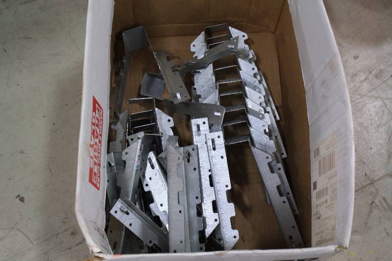 lot 172 image: Simpsons Strong Ties