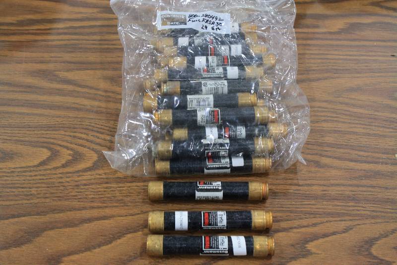 lot 184 image: Buss Fuses FRS-R-30 - New 29 Qty