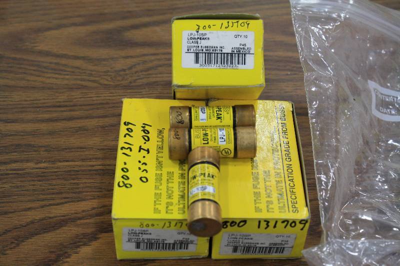lot 188 image: Buss Low Peak LPJ-10SP Fuses  New 33 Qty