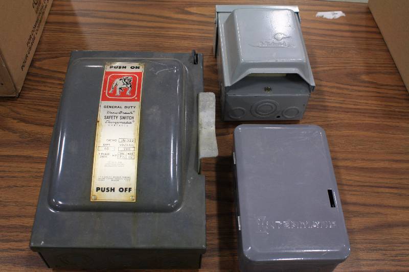 lot 202 image: 3 Safety Switch Boxes
