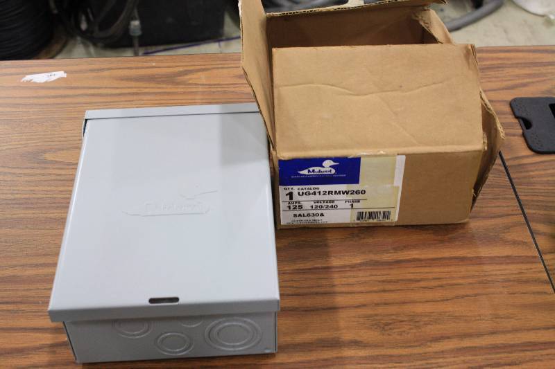 lot 204 image: 125 Amp -1Phase - 120V - Outdoor Power Box