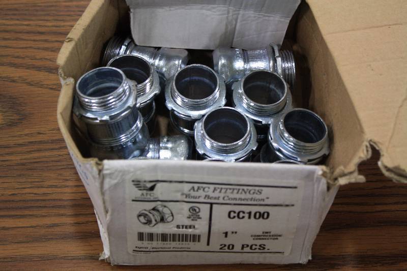 lot 214 image: Steel 1 EMT Compression Connectors  New 12 Qty