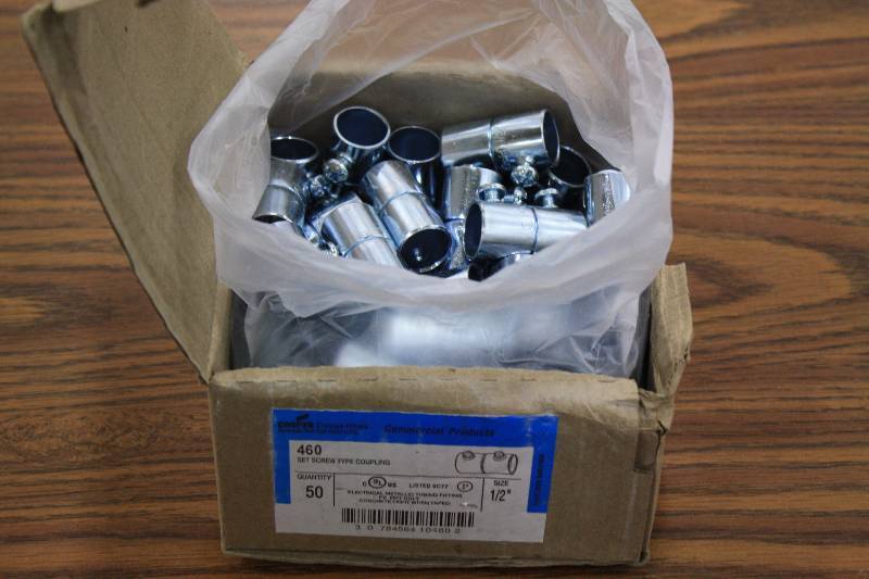 lot 215 image: 12 Set Screw Type Coupling  New 50 Qty