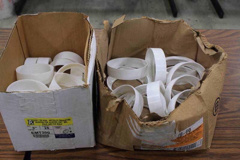 lot 220 image: Insulating Bushings New - 2 Sizes  34 Qty