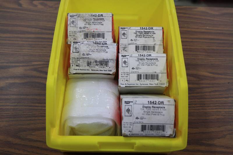 lot 239 image: Display Receptacle Single w wall plate & Plug  New 6 qty