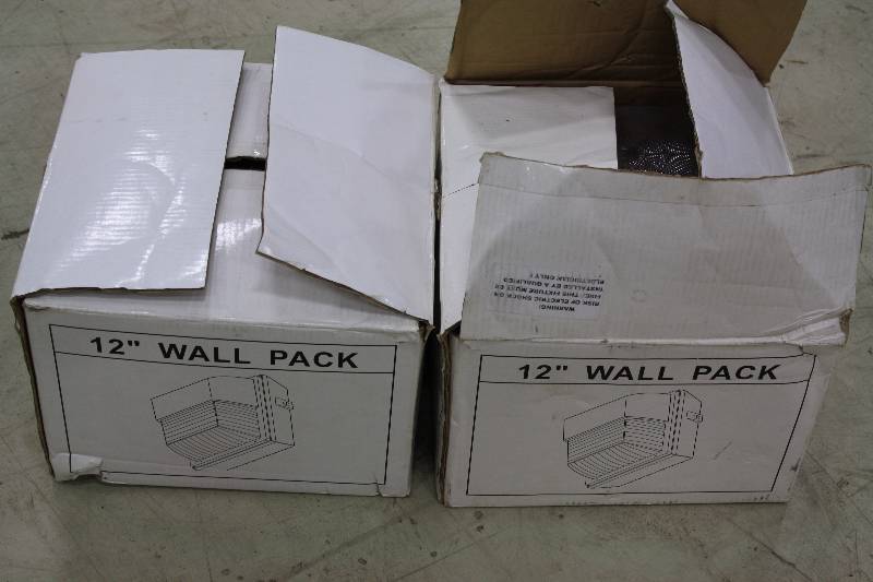 lot 248 image: 12 Wall pack lights New 2 qty
