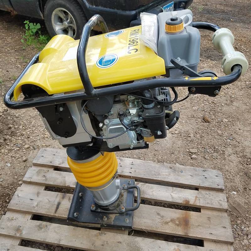 lot 6 image: Loncin Model RM196LC Jumping Jack Plate Packer
