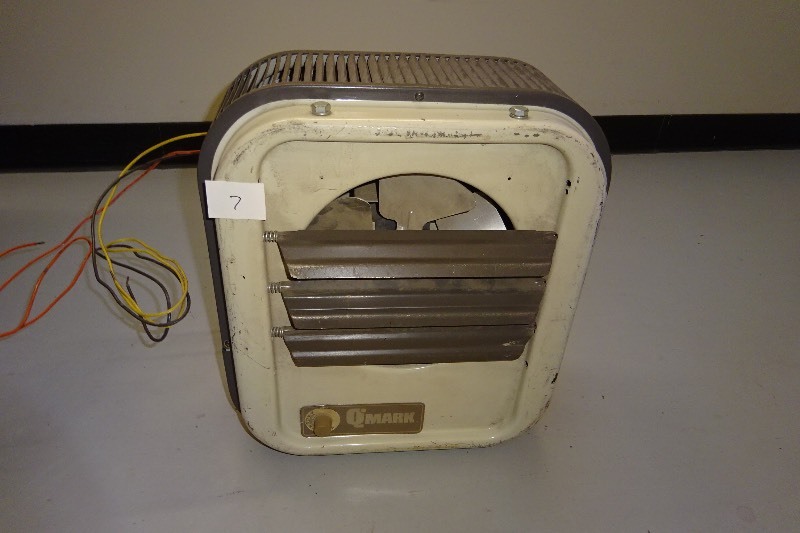 lot 7 image: Electric Heater