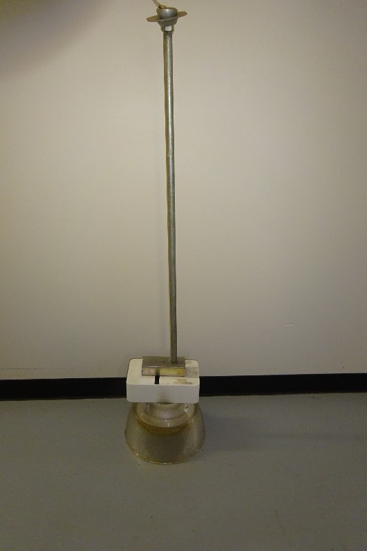 lot 23 image: Lot of 6 Lights