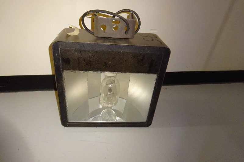 lot 35 image: Big lights lot of 6