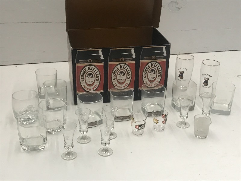 lot 35 image: Lot Of Assorted Glass Rail Drink Cu...
