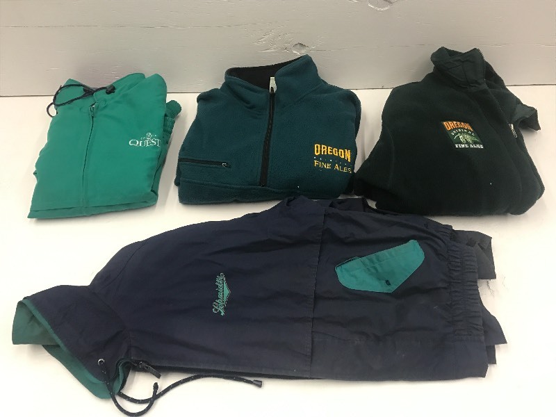 lot 67 image: Lot Of (2) Size XL Beer Logo Polar...