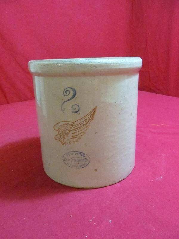 lot 13 image: Red Wing crock